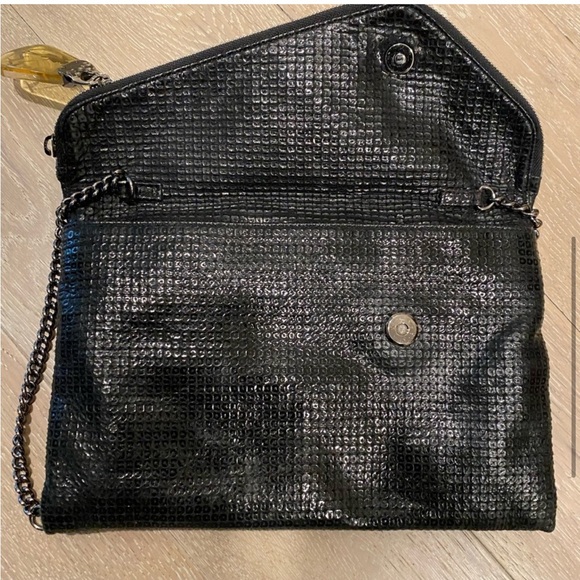 Henri Bendel Debutant shiny Black Leather Clutch Purse vintage compact mirror - Picture 3 of 14